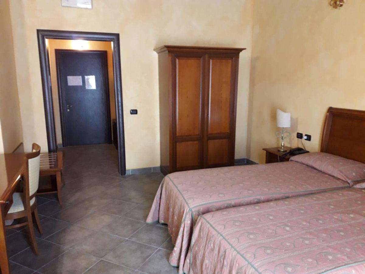Palazzo Marzano Hotell Briatico Eksteriør bilde