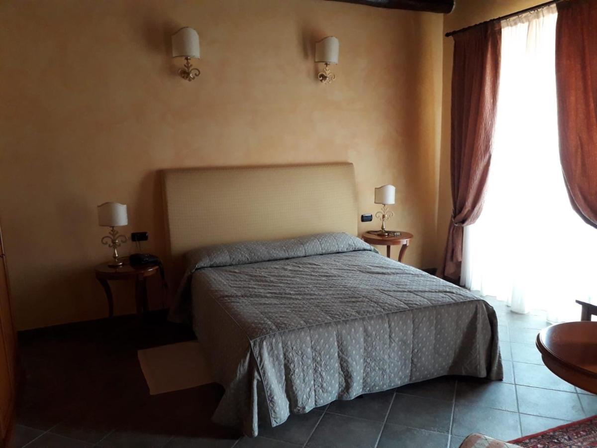 Palazzo Marzano Hotell Briatico Eksteriør bilde