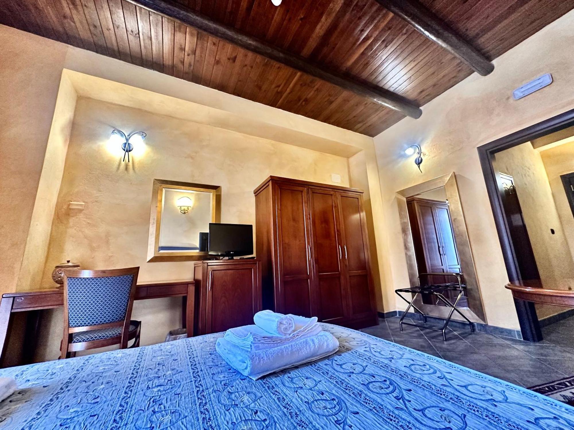 Palazzo Marzano Hotell Briatico Eksteriør bilde